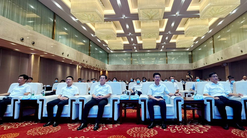 日照市現(xiàn)代海洋產(chǎn)業(yè)商(協(xié))會(huì)隆重成立 日照市現(xiàn)代海洋產(chǎn)業(yè)商(協(xié))會(huì)隆重成立